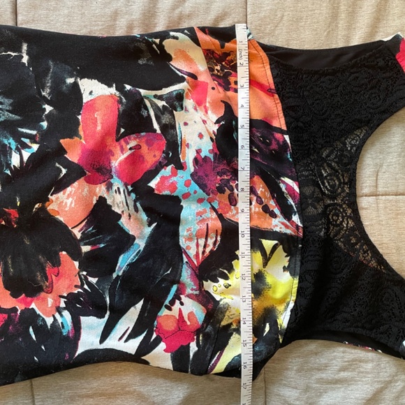 NWT Frank Lyman Colourful Cocktail Dress with Black Lace Detail (Sz 8) - Picture 6 of 11